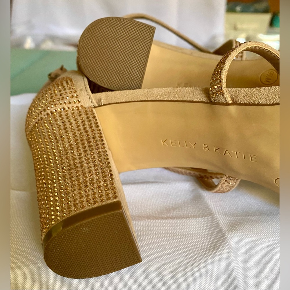 Kelly & Katie Rose Gold Paloona Sandal - Picture 11 of 11
